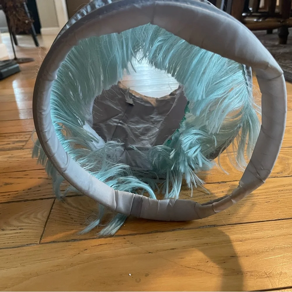 Cat tunnel toy